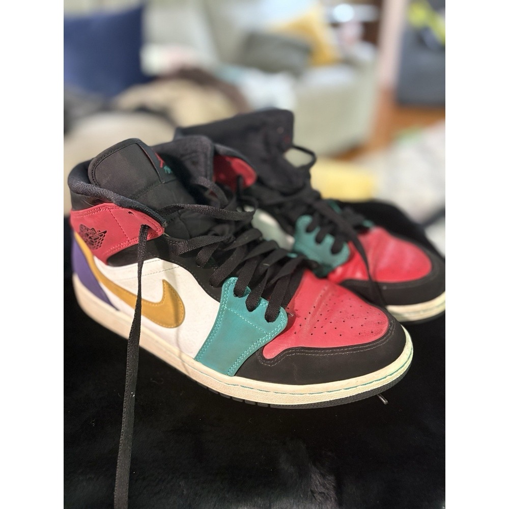 Mens Jordan 1 Mid Multicolor Shoe Size 11.5